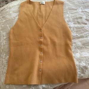 Aritzia Tan Sleeveless Fitted Button Down Top